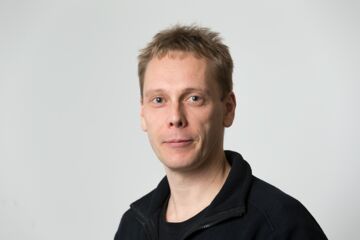 (c) Dennis Williamson